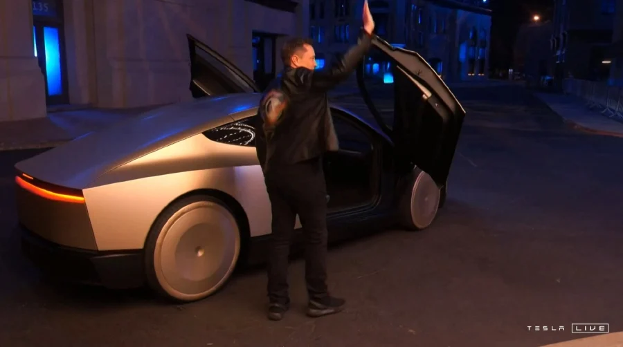 Tesla’s Robotaxi Event Was Long on Musk Promises, But Investors Wanted More Details